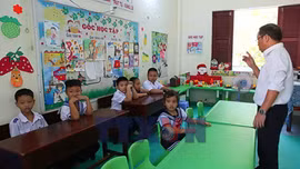 Con chữ nảy mầm giữa trùng khơi Trường Sa