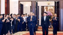 Tổng Bí thư, Chủ tịch nước Tô Lâm gặp mặt cán bộ Văn phòng CTN