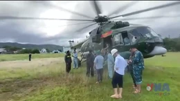 Trực thăng liên tục tiếp tế 20 tấn hàng hoá cứu trợ vùng lũ Đắk Lắk