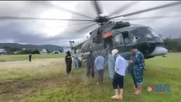 Trực thăng liên tục tiếp tế 20 tấn hàng hoá cứu trợ vùng lũ Đắk Lắk