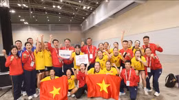 2 đội tuyển bóng ném Việt Nam chia nửa vui buồn