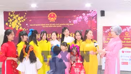 Mong ước đầu năm mới của bà con kiều bào