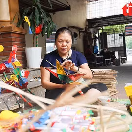 Người giữ lửa nghề ở làng đồ chơi dân gian Hậu Ái 