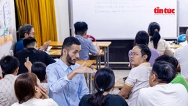  Lan tỏa yêu thương từ những lớp học ngoại ngữ miễn phí 