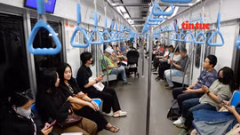 Người dân TP Hồ Chí Minh thay đổi thói quen di chuyển nhờ metro