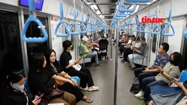 Người dân TP Hồ Chí Minh thay đổi thói quen di chuyển nhờ metro