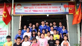 'Đom đóm xanh' thắp sáng ước mơ cho trẻ em nghèo 
