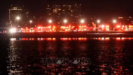 Mỹ nỗ lực tìm kiếm cứu nạn vụ va chạm máy bay