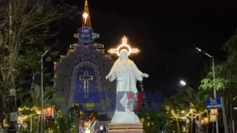 TP Huế rực rỡ đón Giáng sinh an lành