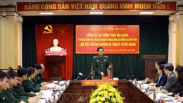Bộ trưởng Bộ Quốc phòng làm việc với Ban Thường vụ tỉnh ủy Tuyên Quang
