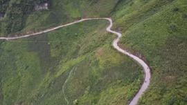 THÔNG ĐIỆP LỊCH SỬ: Con đường Hạnh Phúc - Con đường của máu và hoa