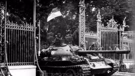 14/4/1975 phát lệnh mở Chiến dịch Hồ Chí Minh