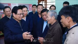 Thủ tướng kiểm tra xóa nhà tạm tại Quảng Ngãi