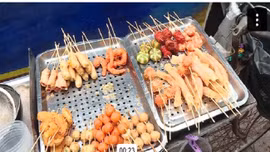 Bộ Y tế cảnh báo nguy cơ tiềm ẩn từ nướng 'xiên bẩn'