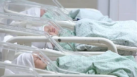 Từ 20/3, không kỷ luật đảng viên sinh con thứ 3