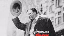 Cựu Tổng thống Mỹ bị bắn trúng ngực, vẫn điềm nhiên diễn thuyết 90 phút