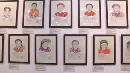 Chân dung các mẹ Việt Nam anh hùng qua nét vẽ của nữ họa sĩ U80