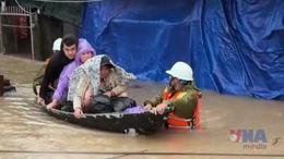 Thủ tướng Chính phủ chỉ đạo tập trung sơ tán, cứu dân đến nơi an toàn