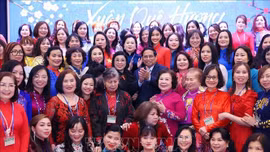 Thủ tướng dự chương trình Xuân Quê hương tại Séc 