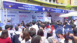 Chủ động giảm áp lực lớp 10 công lập 
