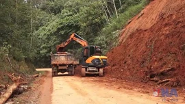 Cao Bằng khẩn trương khai thông các đoạn đường bị tắc nghẽn