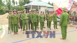 Công an thành phố Huế thần tốc xây dựng nhà cho người dân sau lũ 