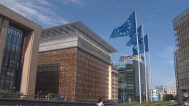 EU kêu gọi tăng cường cung cấp vũ khí cho Ukraine