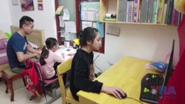 Ép con học quá sức, bố mẹ có thể bị phạt 5-10 triệu đồng