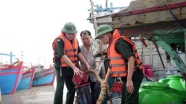 Bão số 3 vào bờ: Sóng lớn, gió giật, mưa dồn dập 