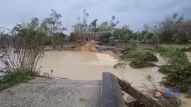 Người dân Gia Lai thiệt hại nặng nề sau vỡ đê Luật Lễ 