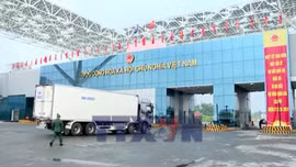 Hơn 223 triệu USD hàng hóa thông quan trong 5 tuần thí điểm cuối tuần 