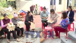 Phụ nữ Hưng Yên giữ 'lửa' nghề làng
