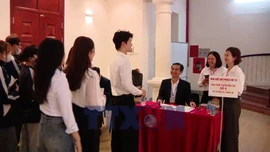 Lá phiếu đầu đời – Trách nhiệm của thế hệ trẻ với tương lai đất nước 