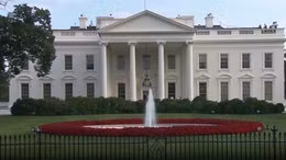 Mỹ đình chỉ viện trợ quân sự cho Ukraine, chờ đánh giá lại chính sách