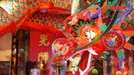 Độc đáo những chiếc lồng đèn 'thất truyền' hơn một thế kỷ được 'hồi sinh'