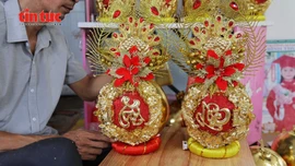Nghề chế tác dừa dát vàng 24k tất bật vào mùa Tết