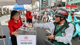 TP Hồ Chí Minh phát động chương trình chung tay cùng đồng bào vùng lũ
