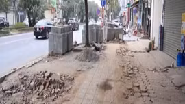 Sửa lòng đường vỉa hè cản trở giao thông dịp cuối năm