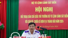 Đối thoại dân chủ giữa Thủ trưởng Bộ Tư lệnh Cảnh sát biển với cán bộ, chiến sĩ Đoàn Trinh sát số 2.