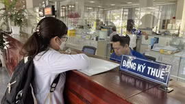 Chỉ tạm hoãn xuất cảnh do nợ thuế với một số đối tượng