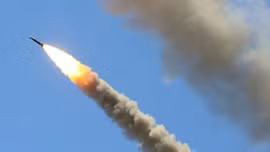 Mục đích Nga lần đầu dùng bom bay tấn công Kharkov trong khi Ukraine thực thi chiến lược 'nghìn vết cắt' 