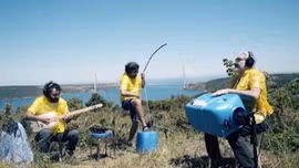 Ban nhạc Thổ Nhĩ Kỳ biến rác thải thành nhạc cụ