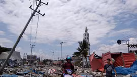 Indonesia tưởng niệm một năm thảm họa động đất - sóng thần