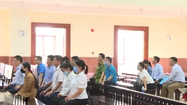 Xử phúc thẩm vụ VN Pharma buôn bán thuốc ung thư giả