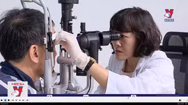 Đau mắt đỏ tăng đột biến ở trẻ em