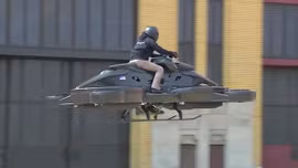 Xe máy bay đầu tiên của thế giới ra mắt tại Mỹ