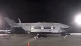 Tàu con thoi X-37B trở về Trái Đất