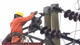 Thu hồi lỗ của EVN qua giá điện là đúng luật