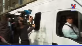 Nhà sáng lập WikiLeaks ra hầu tòa