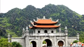 Vi vu Việt Nam: Đến Ninh Bình, thăm kinh đô đầu tiên của Việt Nam